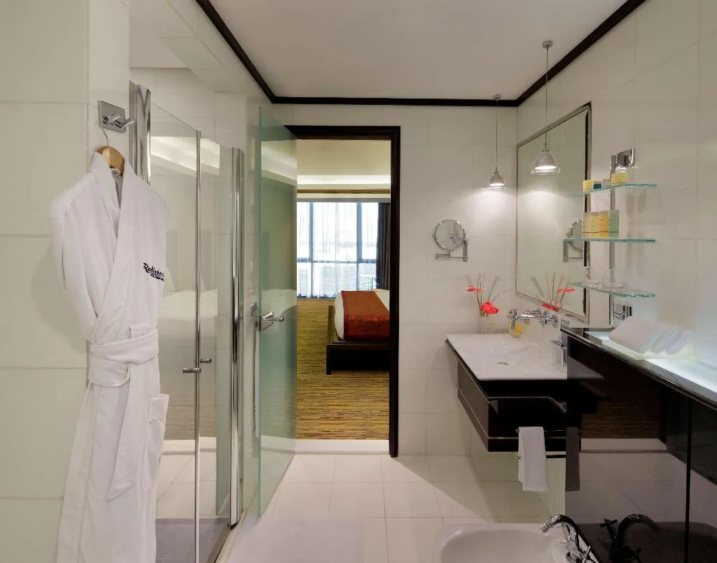 Room, Radisson Blu Hotel, Dubai Media City, Dubai