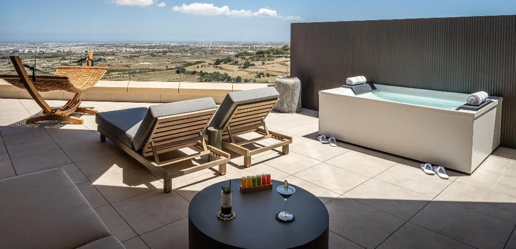 JUNIOR SUITE STANDARD Room, Verdala Wellness Hotel Ax Privilege, Malta