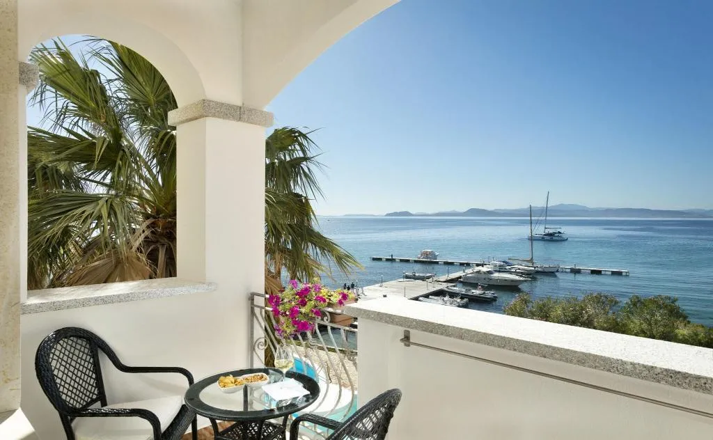 DOUBLE COMFORT SEA VIEW Room, Gabbiano Azzurro, Olbia