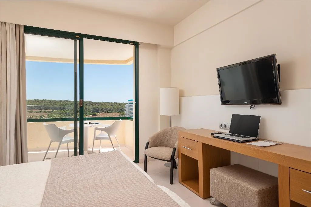 Double or Twin SIDE SEA VIEW WITH BALCONY Room, Welikehotel Marfil Playa, Majorca