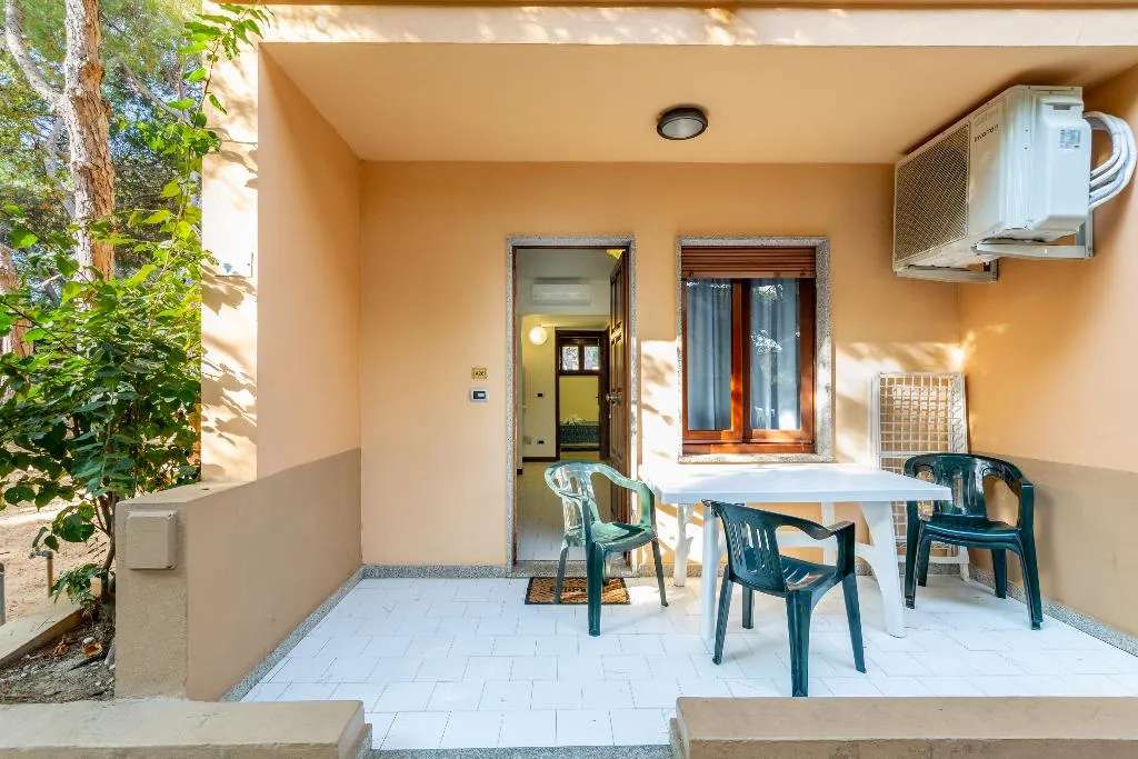 APARTMENT ONE BED Room, Club Hotel Residence Baiaverde, Alghero
