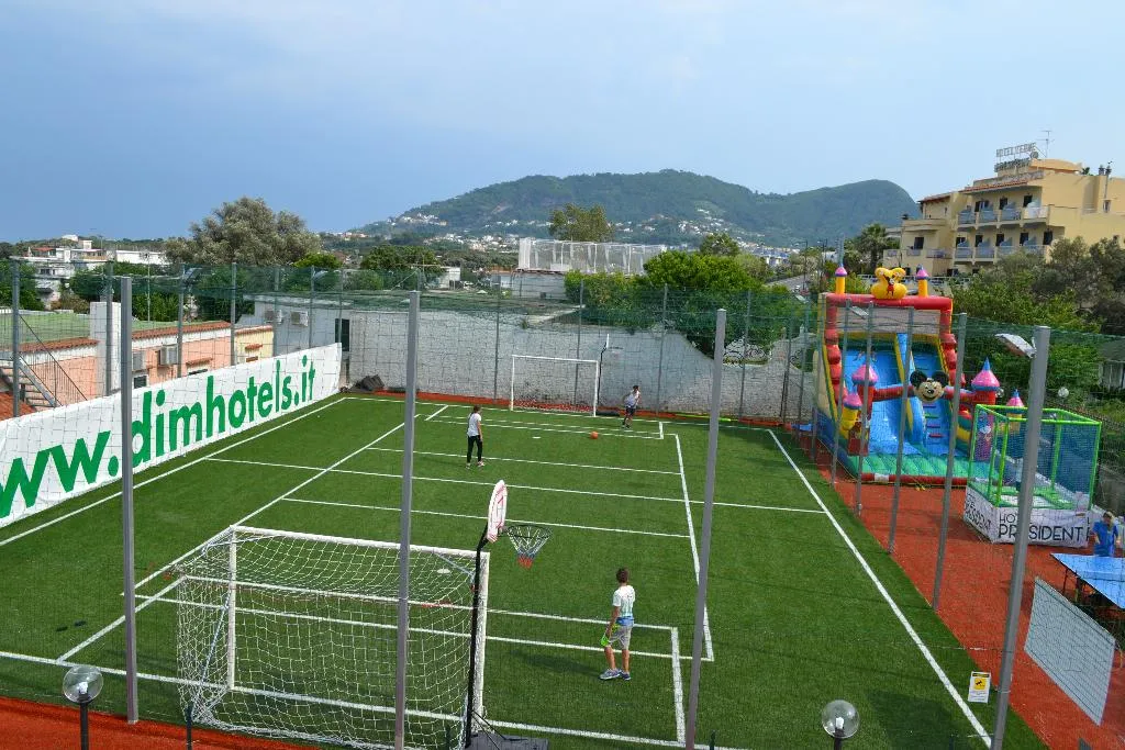 Sports and Entertainment, President Terme, Naples