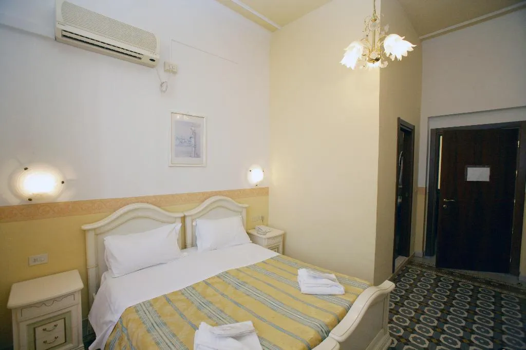 DOUBLE CLASSIC Room, Desiree, Florence