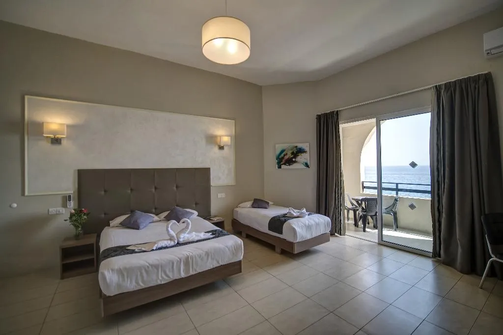 TRIPLE SEA VIEW Room, Europa Hotel Malta, Malta