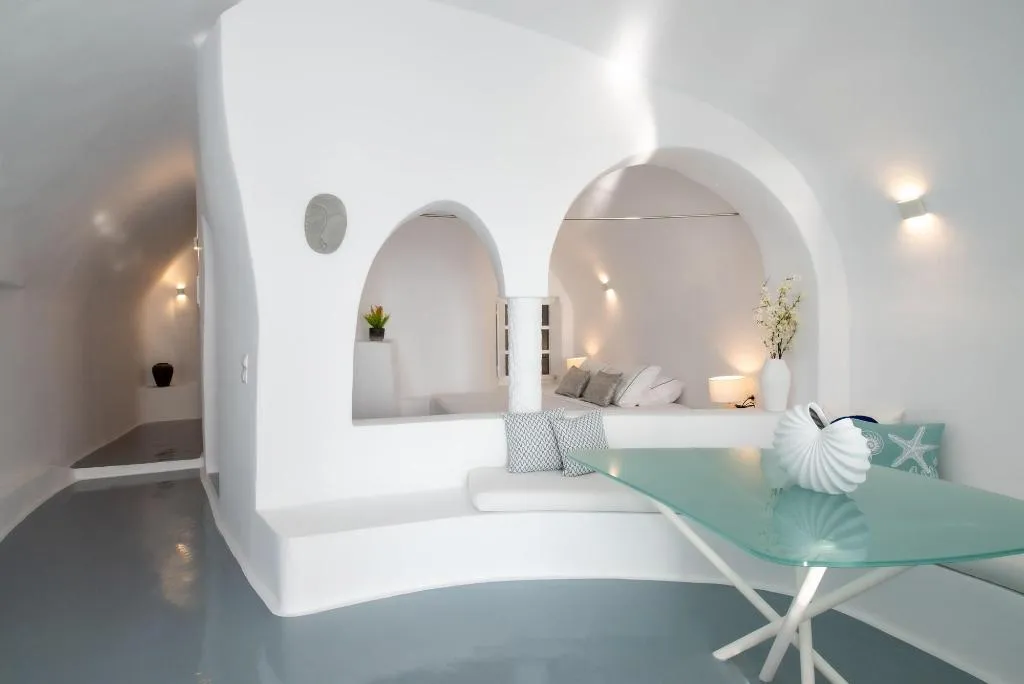 Room, Heavens Edge by Mr and Mrs White, Santorini