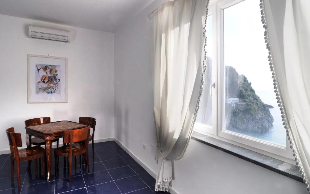 Lobby, Residence Due Torri, Naples
