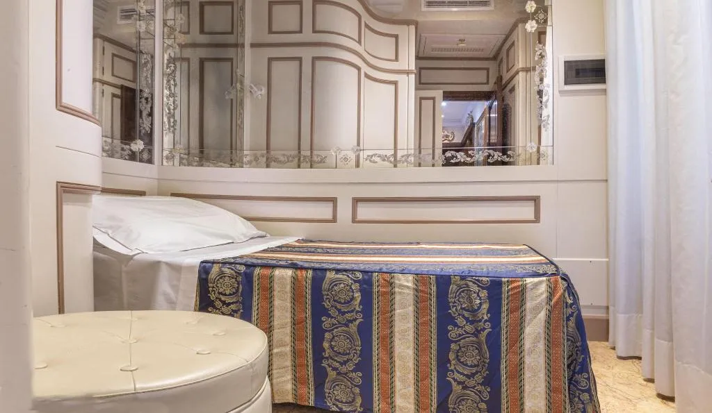 Room, Palazzina Veneziana, Venice