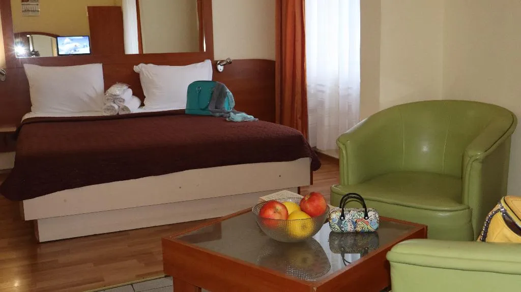 DOUBLE KING SIZE BED Room, Palitra, Varna