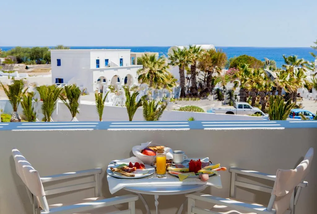 Double or Twin STANDARD Room, Okeanis Beach Hotel, Santorini