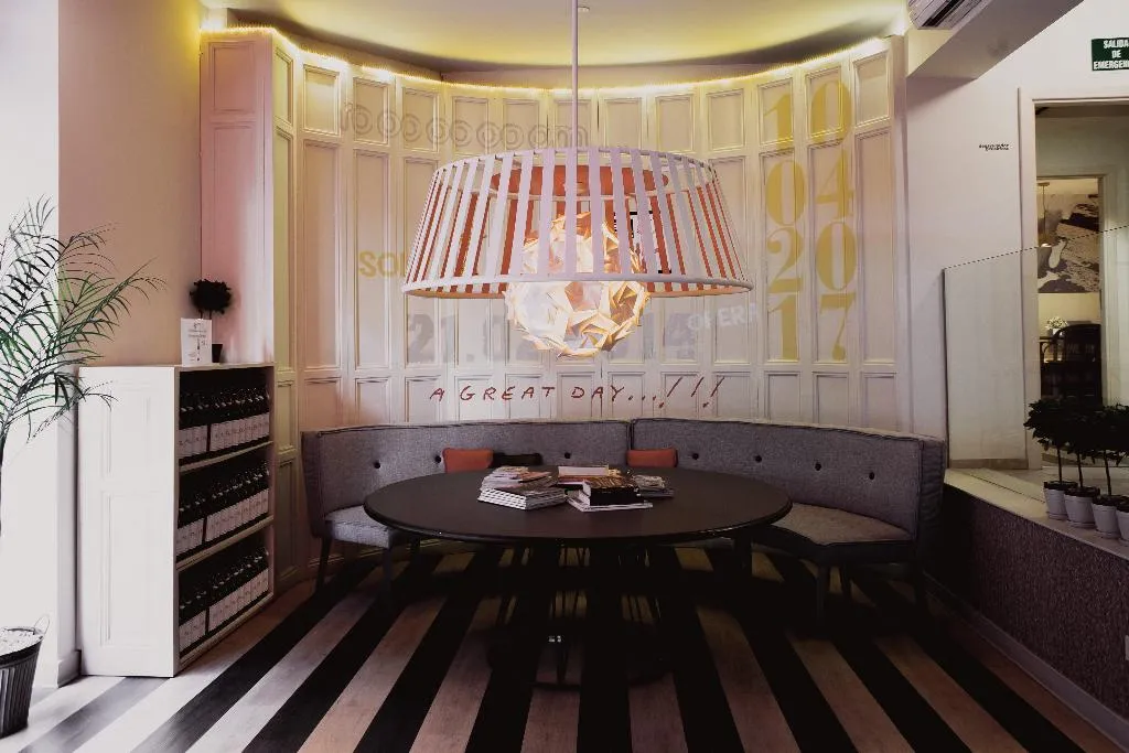 Lobby, room Select Sol, Madrid