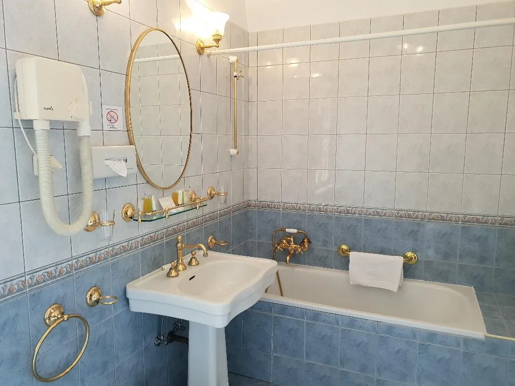 SUITE STANDARD Room, Hotel H15 Francuski Old Town - Destigo Hotels, Krakow