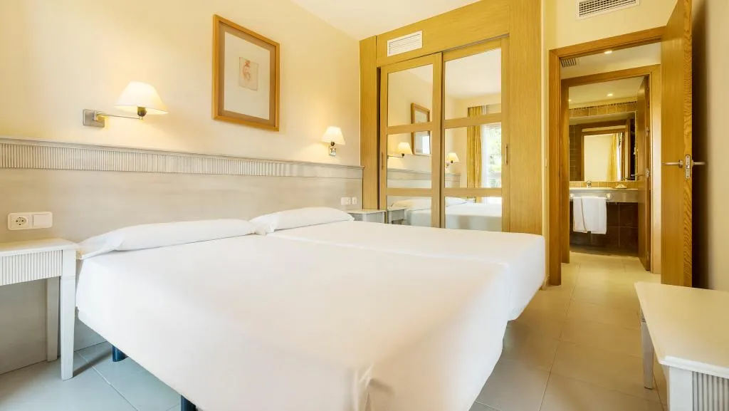 APARTMENT TWO BEDROOMS Room, Ilunion Sancti Petri, Costa De La Luz
