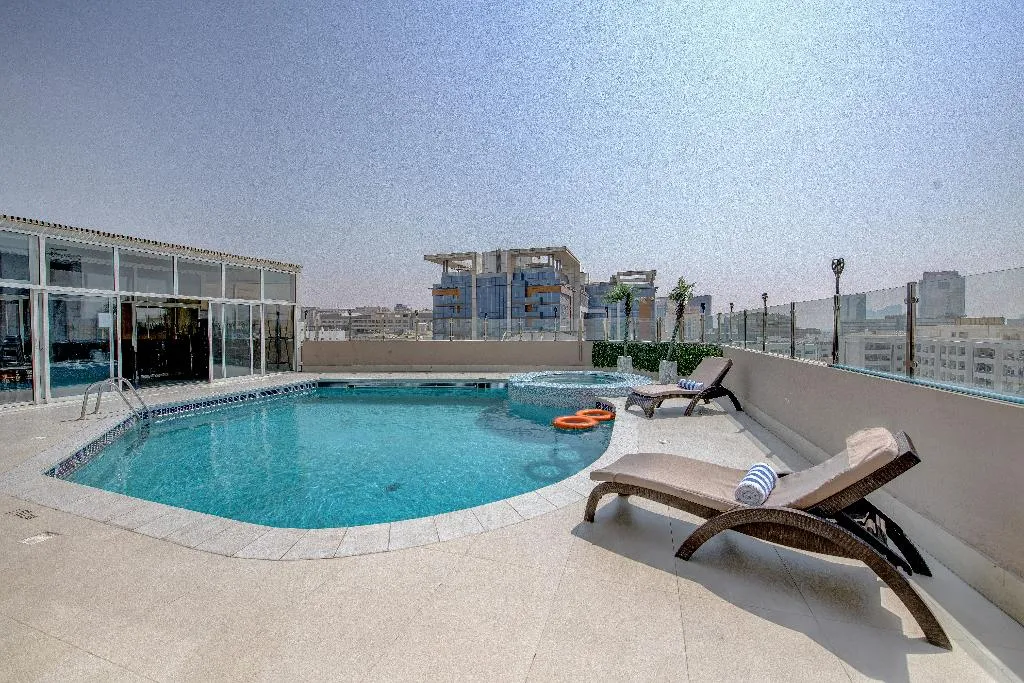 Pool, Howard Johnson Plaza by Wyndham Dubai Deira, Dubai