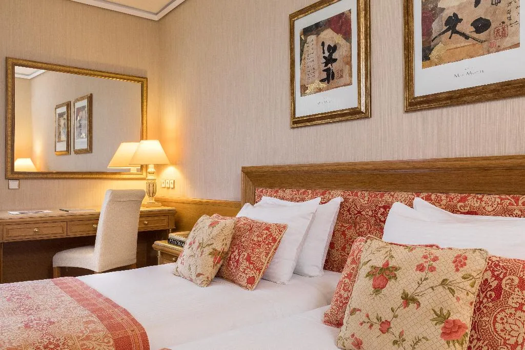 TRIPLE STANDARD Room, Divani Palace Acropolis, Athens