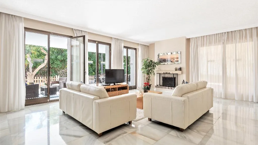 VILLA STANDARD Room, Villa Marina Puerto Banus, Costa Del Sol
