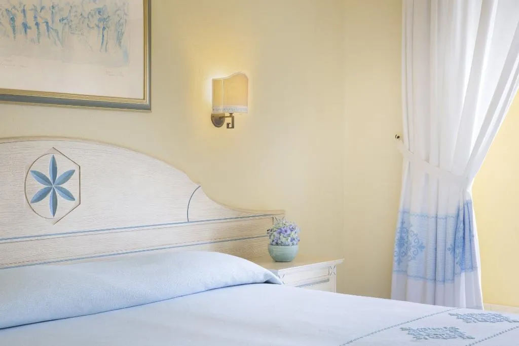 TRIPLE ANNEX Room, Sentido Orosei Beach, Olbia