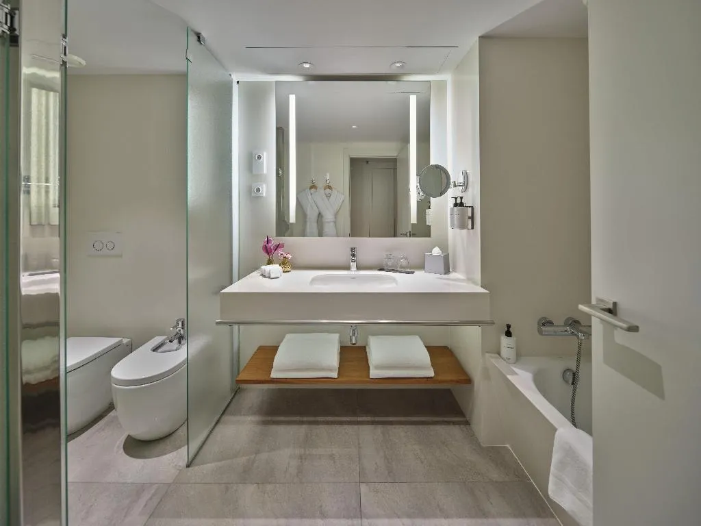 SUITE KING SIZE BED Room, InterContinental Barcelona, Barcelona