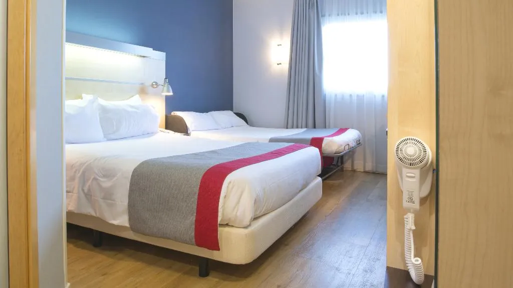 DOUBLE STANDARD Room, Holiday Inn Express Molins de Rei, Barcelona