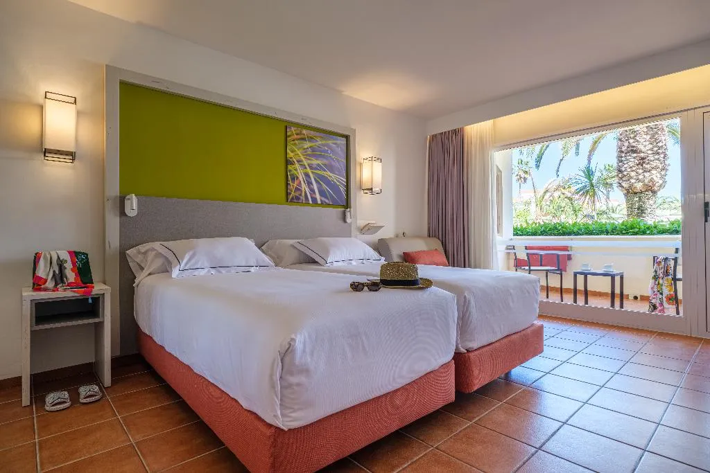 TRIPLE CLUB Room, Oassium Hotel at Estival Park, Costa Brava