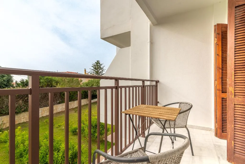 DOUBLE TWO BEDS Room, Prince Of Lillies, Crete