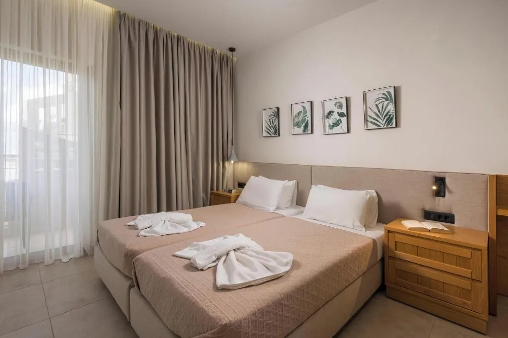 Room, Petritos Rooms And Studios, Crete
