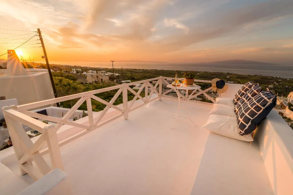 SUITE STANDARD Room, Fava Eco Suites, Santorini