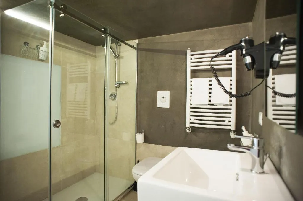 Room, Belledonne Suite & Gallery, Naples