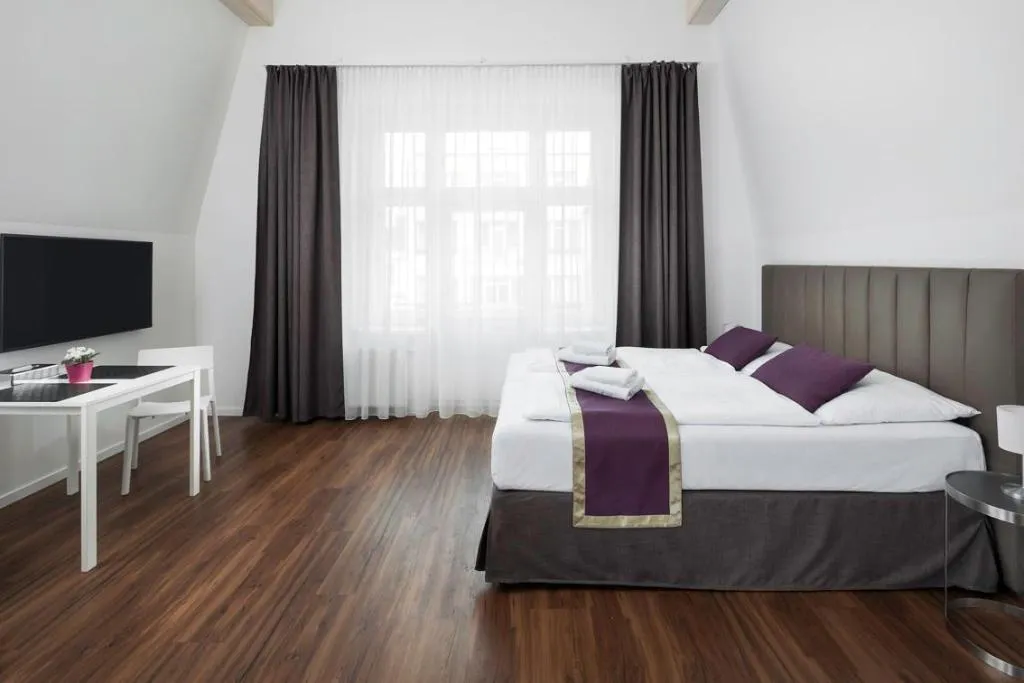 Room, Elizabeth Suites, Prague