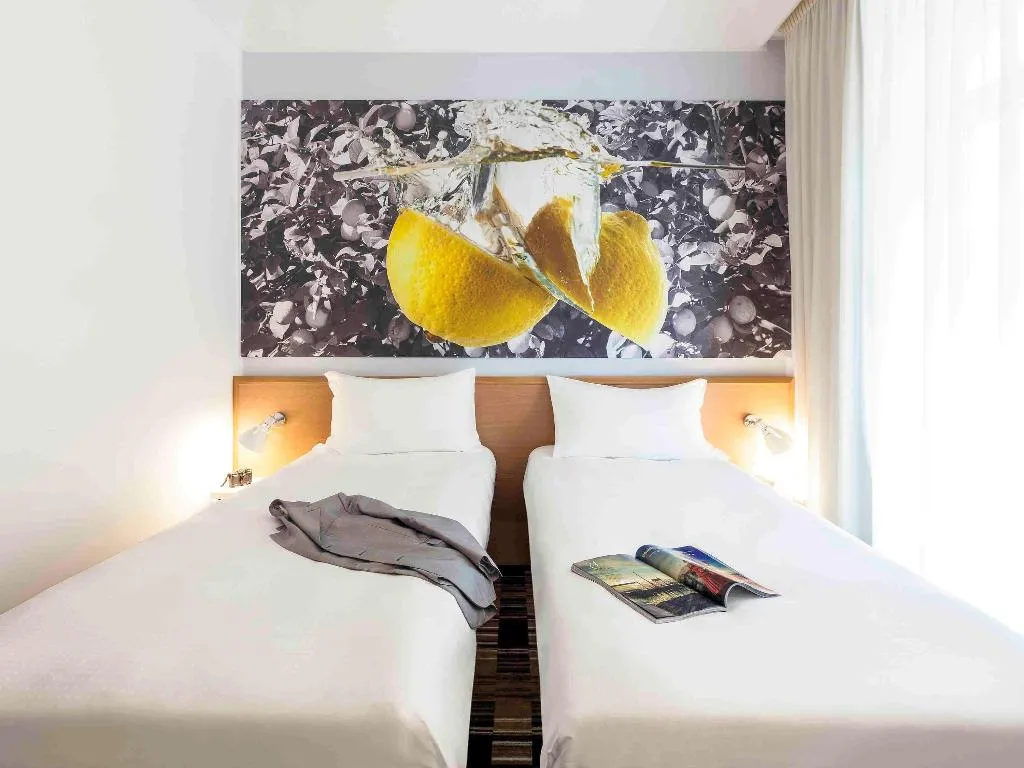 TWIN STANDARD Room, Ibis Styles Napoli Garibaldi, Naples