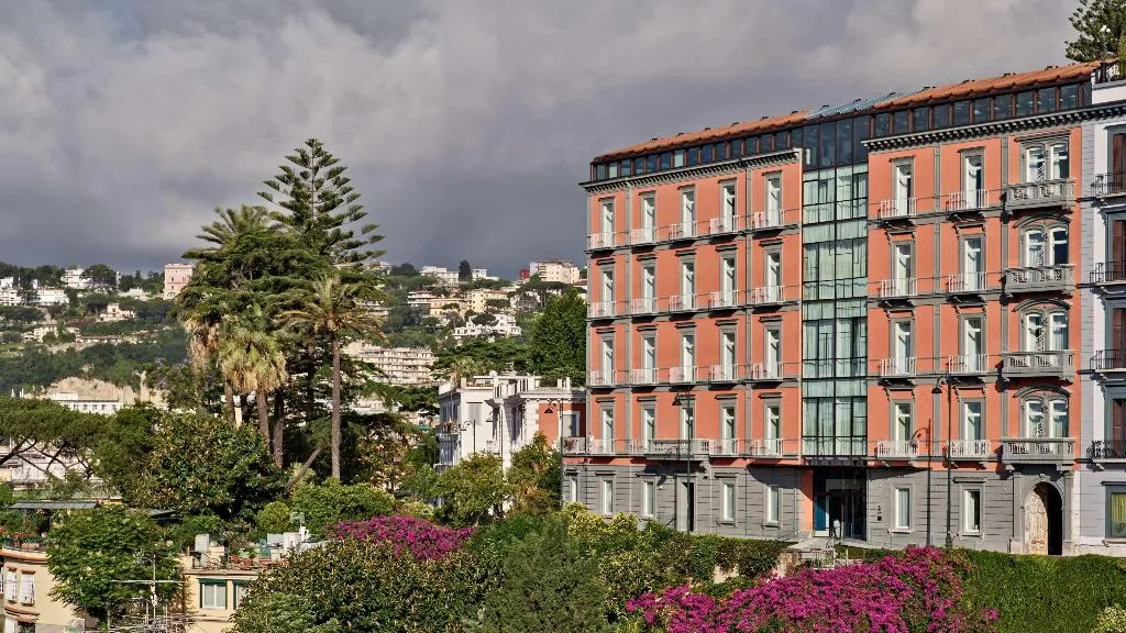 General view, de Bonart Naples-Curio Collection by Hilton, Naples