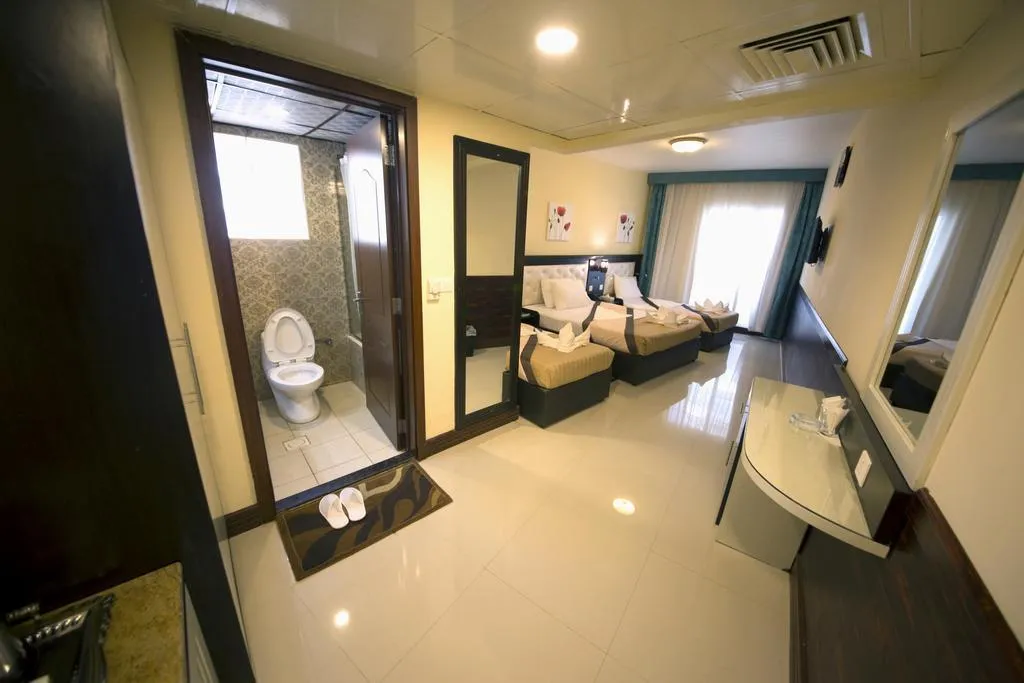 FAMILY ROOM CAPACITY 4 Room, Mariana Hotel, Dubai