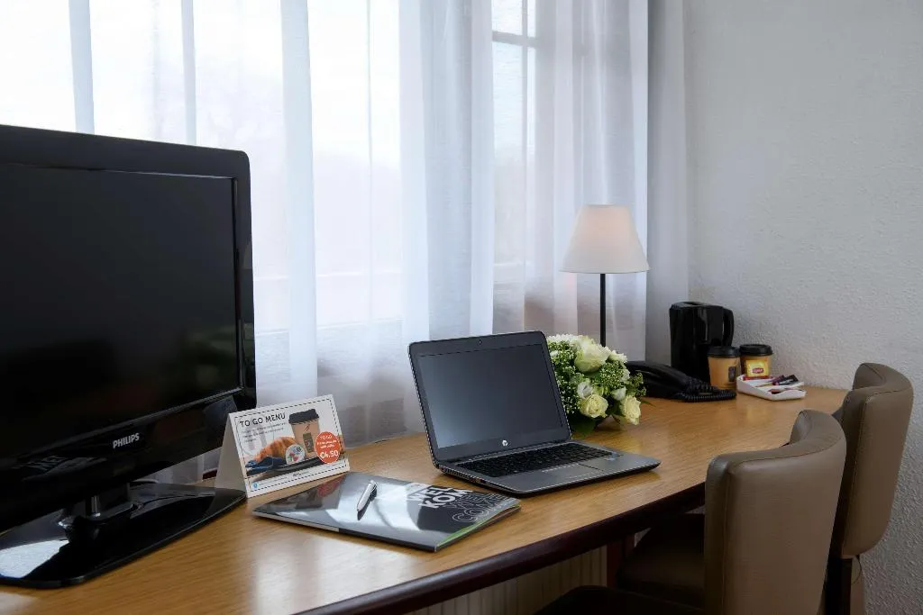 TWIN STANDARD Room, Campanile Leeuwarden, Amsterdam