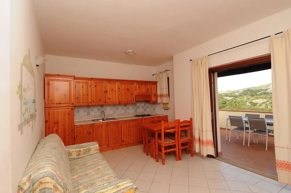 APARTMENT POOL VIEW TWO BEDROOMS Room, Vallemare Residence E Residenza, Olbia