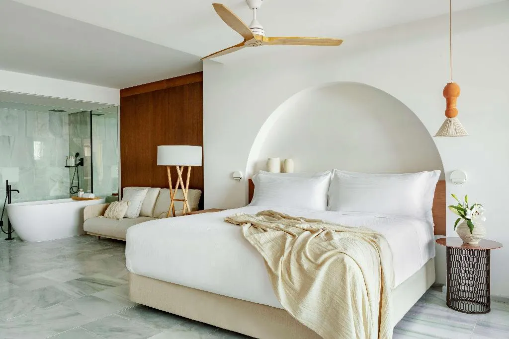SUITE TWO BEDROOMS WITH PRIVATE POOL Room, Villa Le Blanc Gran Meliá Hotel, Menorca