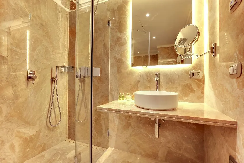 JUNIOR SUITE STANDARD Room, Dona Palace, Venice