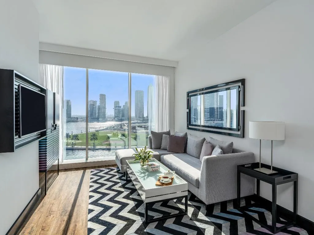 Room, Pullman Dubai Downtown, Dubai