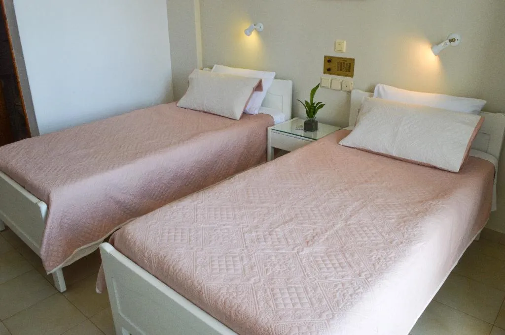 Double or Twin ECONOMY Room, Castro, Santorini