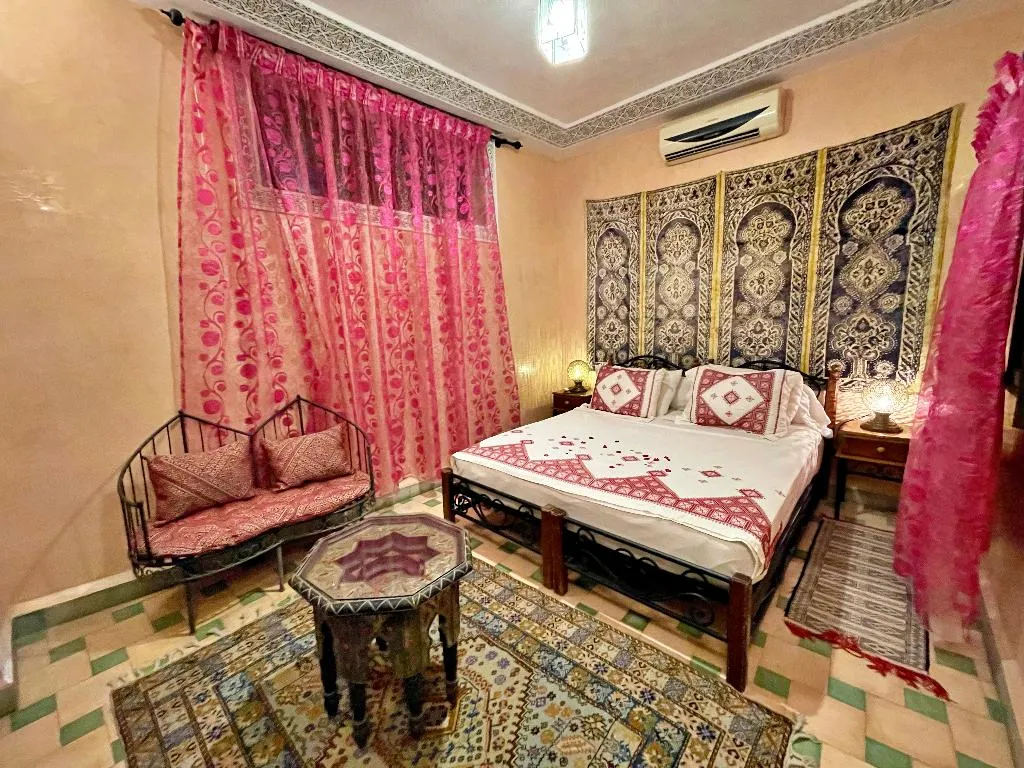 DOUBLE STANDARD Room, Dar Guennoun, Fez