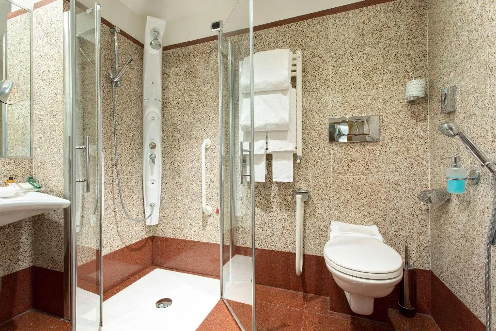 TWIN STANDARD Room, Hilton Garden Inn Rome Claridge, Rome