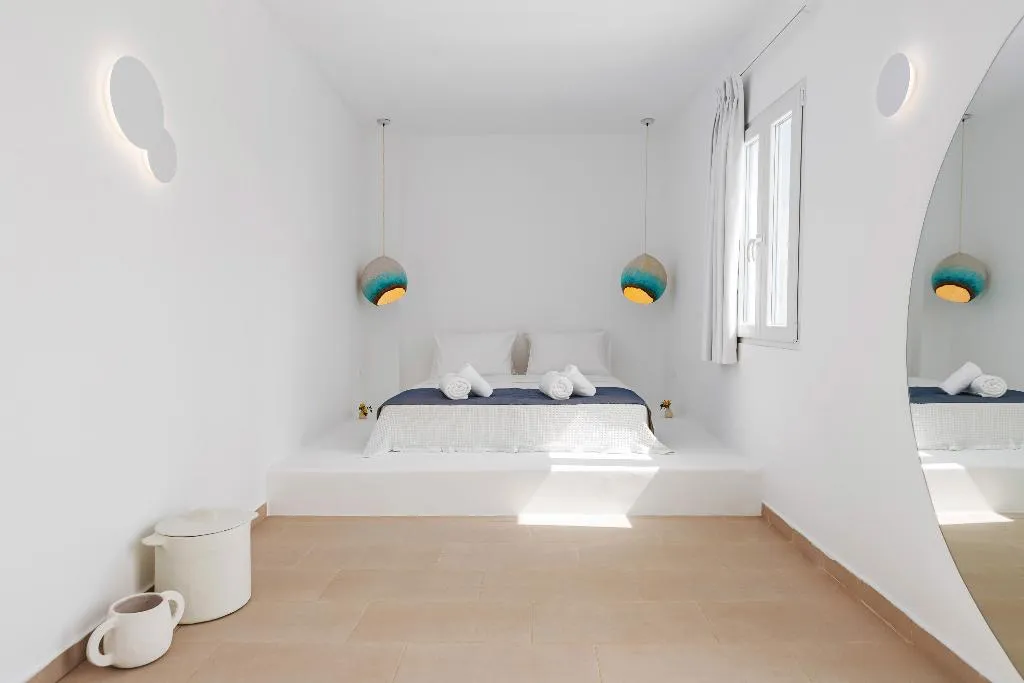 SUITE WITH BALCONY Room, Voca Hotel & Suites, Santorini