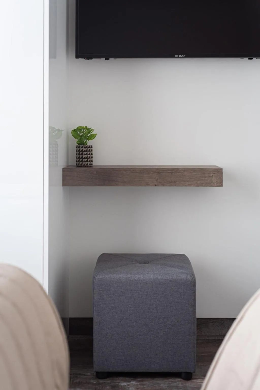 Room, Athenian Spirit, Athens