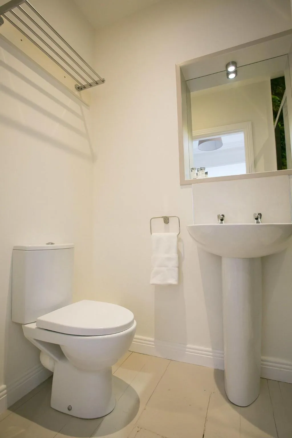 Room, Ballsbridge Townhouse - Merrion Road, Dublin