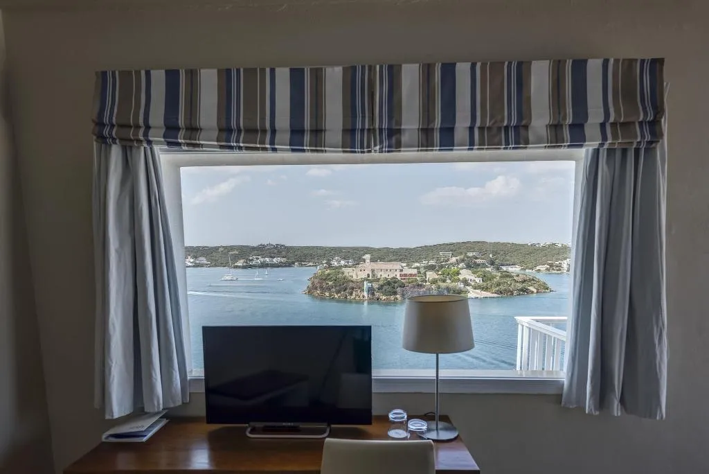 Room, Agamenon, Menorca