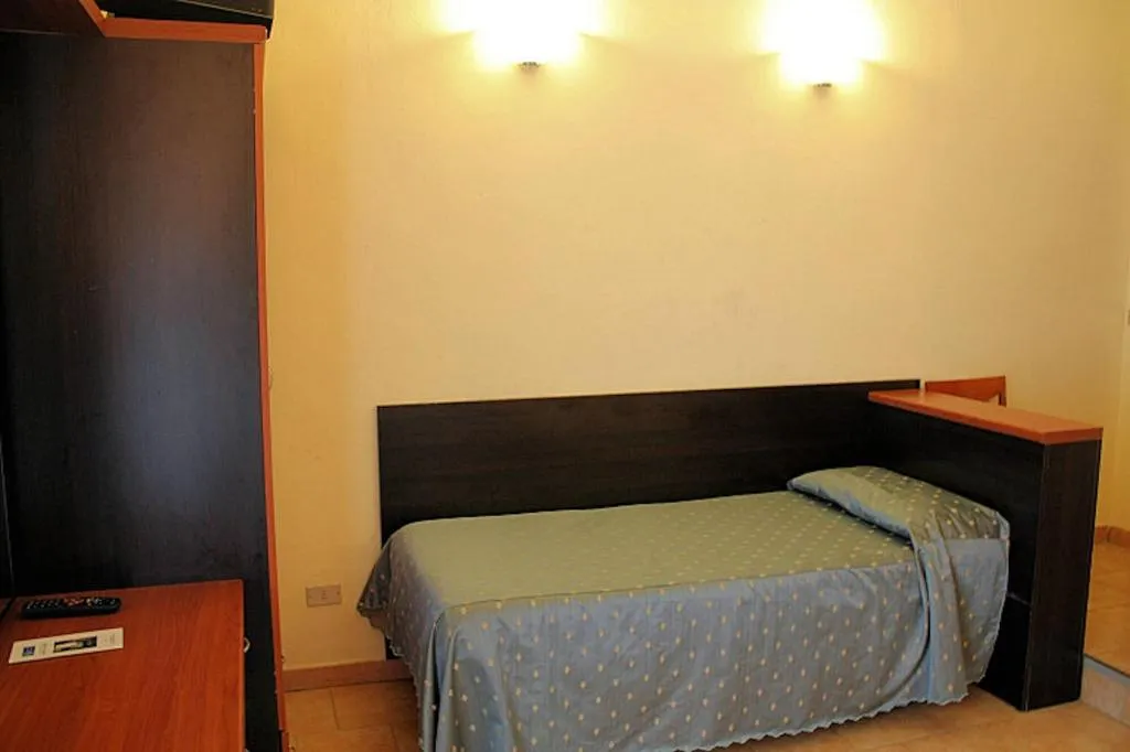 Room, Hotel Atena, Milan