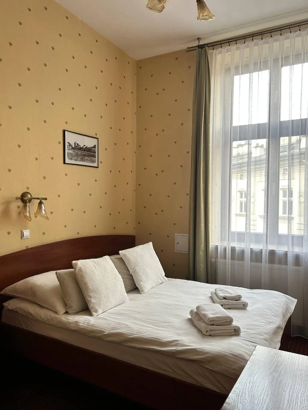 Room, Aneks Kazimierz, Krakow