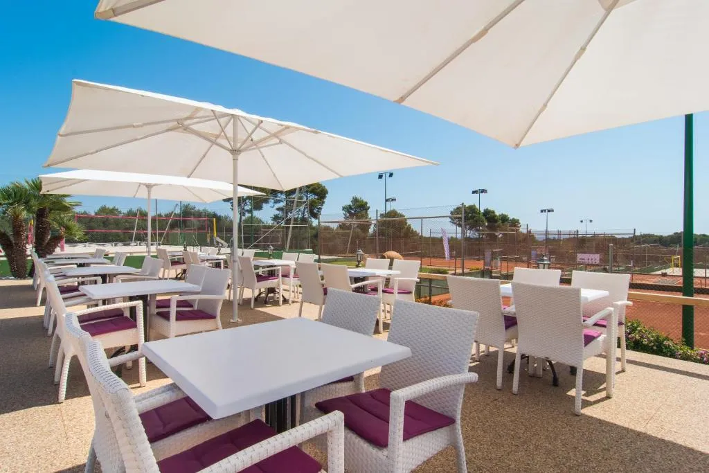 Sports and Entertainment, Na Taconera Sport and Relax, Majorca