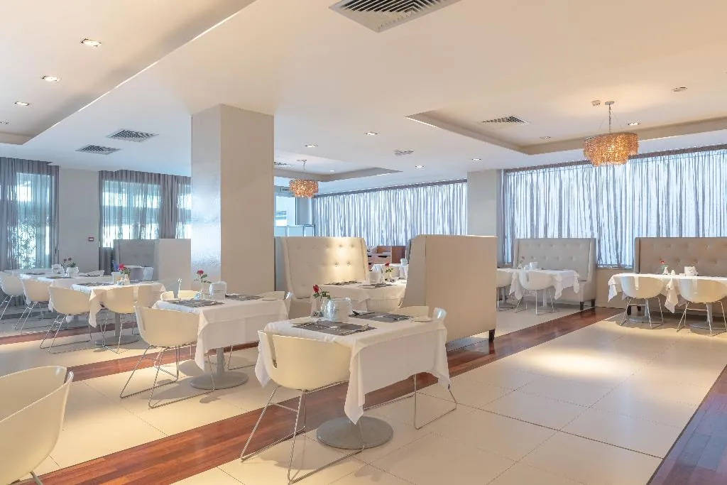Restaurant, Napa Mermaid Hotel & Suites, Cyprus