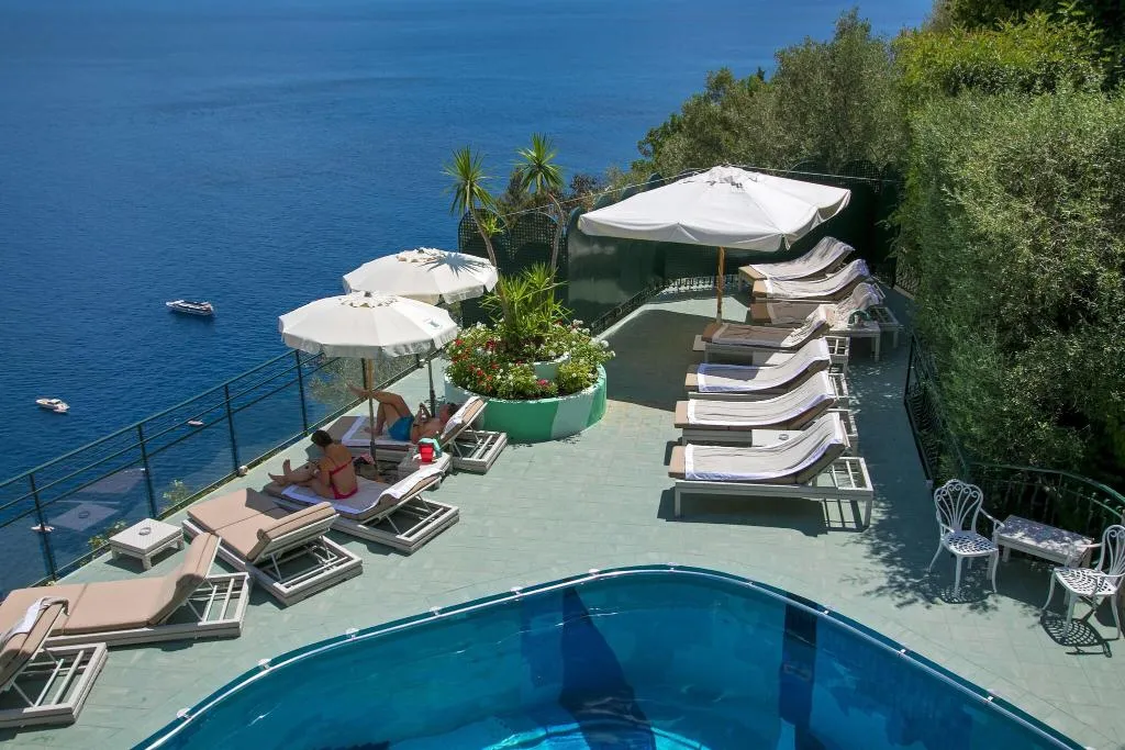 Pool, Le Agavi hotel, Naples