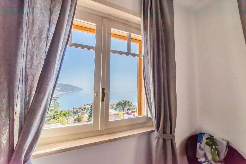 Room, Villa Fiorita, Taormina
