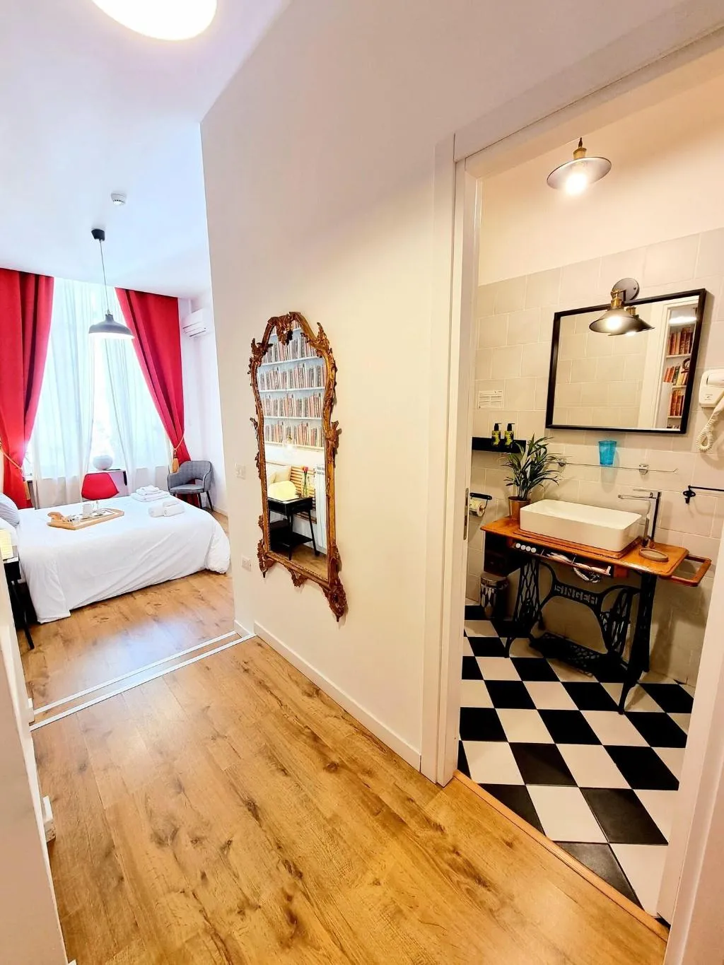 Room, Daily Napoli, Naples